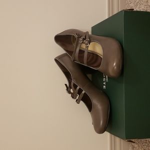 Hush Puppies Grey Leather Lonna Mary Jane Heel Size 8.5